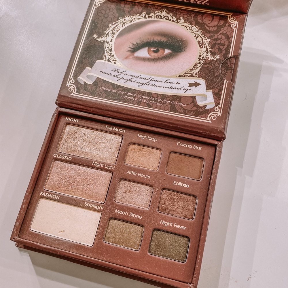 Too Faced Natural at night palette eyeshadow